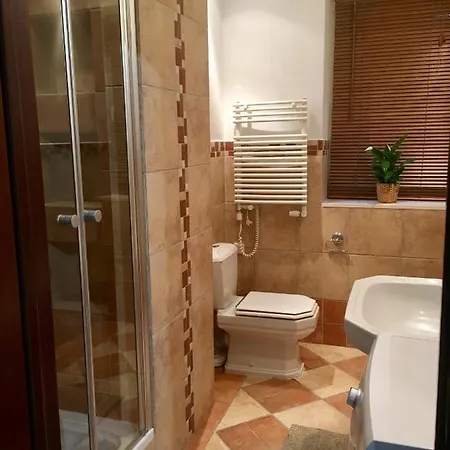 Coco Premium Saska Kepa Varşova