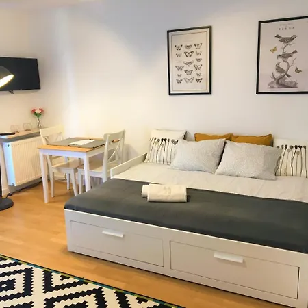 Coco Premium Saska Kepa * Varşova
