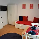 Coco Premium Saska Kepa Appartement *