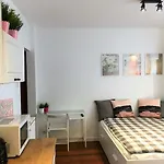 Coco Premium Saska Kepa Apartamento Varsovia