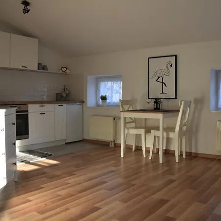 Coco Premium Saska Kepa * Varşova