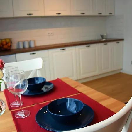 Coco Premium Saska Kepa * Varşova